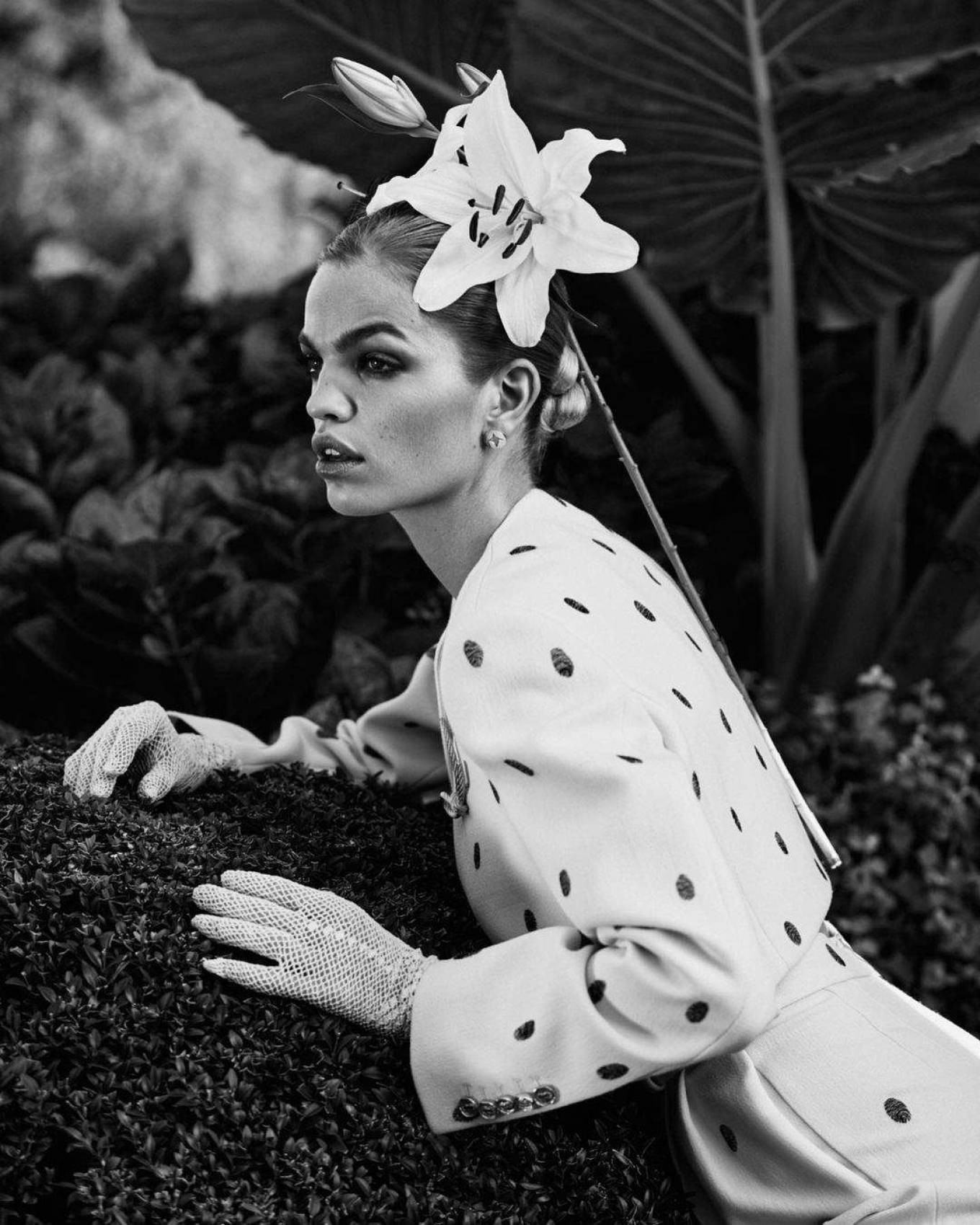 Mỹ nhân Hà Lan 'độc - lạ' khoe sắc vóc ấn tượng trên tạp chí ảnh 3