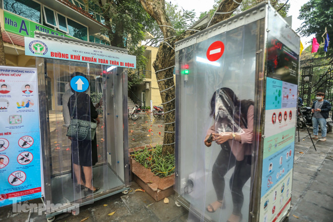 Buồng khử khuẩn toàn thân di động xuất hiện tại Hà Nội ảnh 10