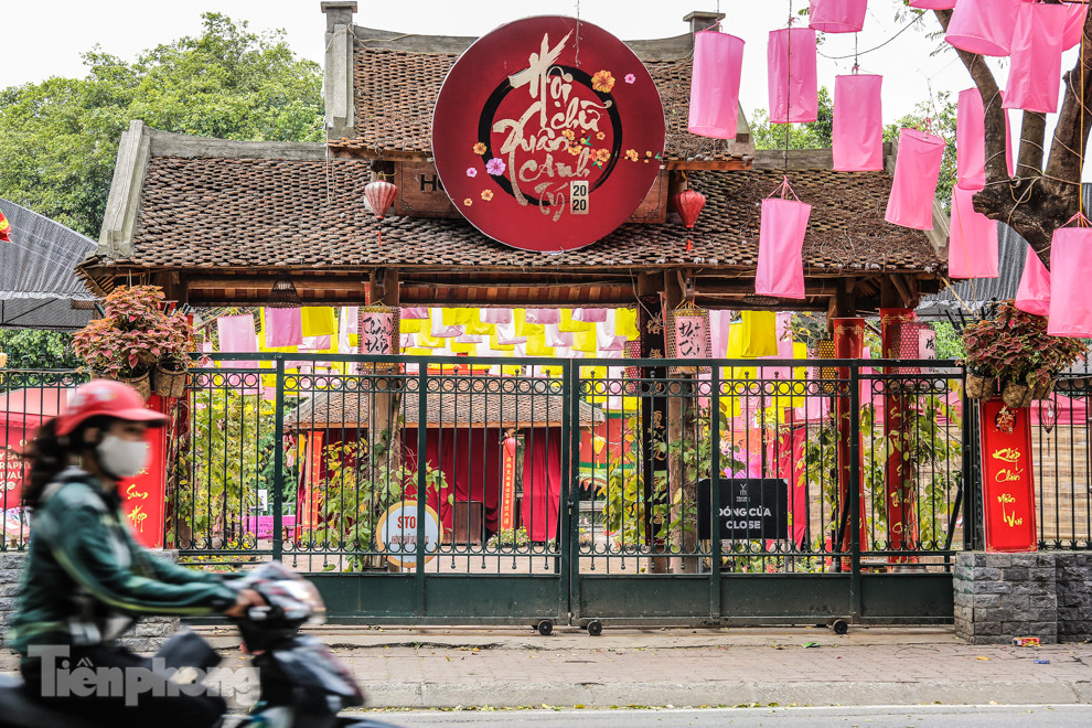 Hà Nội phun khử trùng hàng loạt di tích ảnh 13