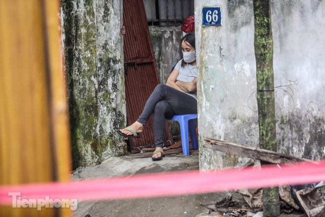 Khử khuẩn liên tục khu cách ly nơi ở bệnh nhân nhiễm Covid-19 ảnh 7