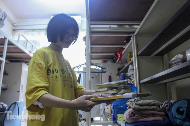 Sinh viên dùng xe bò chở đồ đạc 'nhường' ký túc xá làm khu cách ly ảnh 9