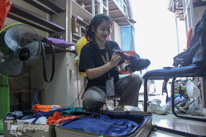 Sinh viên dùng xe bò chở đồ đạc 'nhường' ký túc xá làm khu cách ly ảnh 8