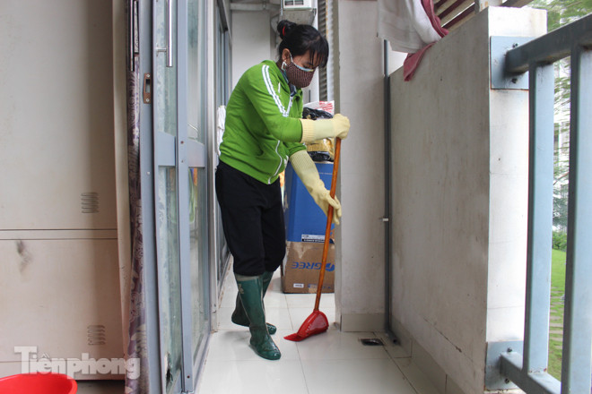 Sinh viên dùng xe bò chở đồ đạc 'nhường' ký túc xá làm khu cách ly ảnh 12