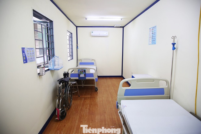 Bệnh viện 'biến' container thành khu khám, cách ly chống dịch Covid-19 ảnh 10