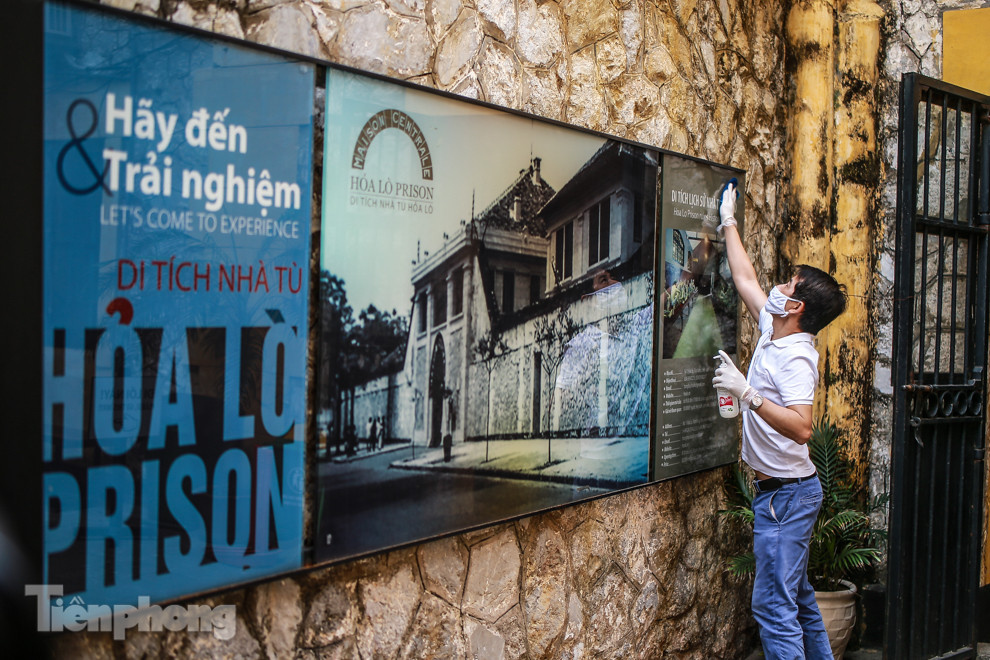 Hà Nội phun khử trùng hàng loạt di tích ảnh 3