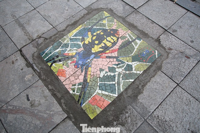 Bức tranh nghệ thuật trên nắp cống, hố ga ở Hà Nội ảnh 3