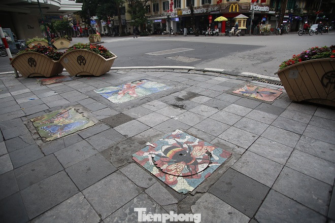 Bức tranh nghệ thuật trên nắp cống, hố ga ở Hà Nội ảnh 5