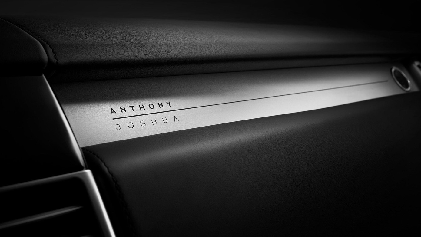 Range Rover 'cực độc' của nhà vô địch quyền anh có gì đặc biệt? ảnh 3