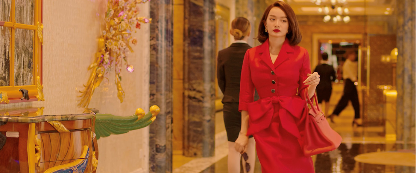 Choáng ngợp với cuộc sống sang chảnh của giới siêu giàu trong “Gái già lắm chiêu V” ảnh 7