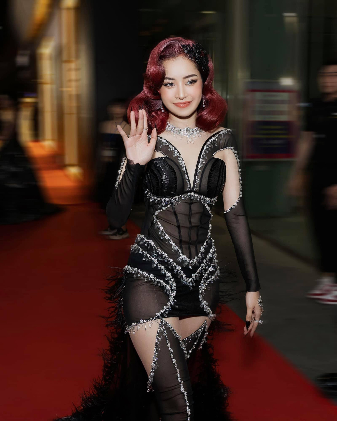 Chi Pu gây sốc khi tung ảnh không mặc nội y, độ nóng bỏng đã vượt cả Ngọc Trinh? ảnh 13