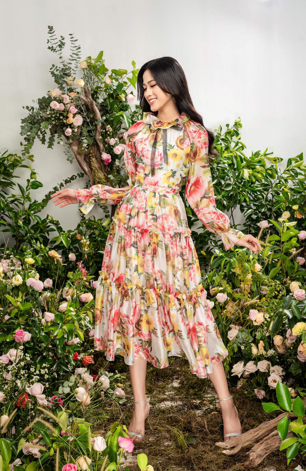 Nhờ vóc dáng chuẩn mà Hoa hậu Đỗ Thị Hà mặc phong cách nào cũng đẹp ảnh 7