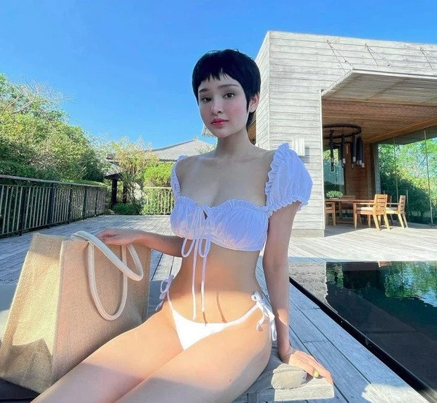 Sao Việt trong cuộc đua bikini nóng bỏng: Ai cũng tự tin khoe ngực đầy eo thon ảnh 10