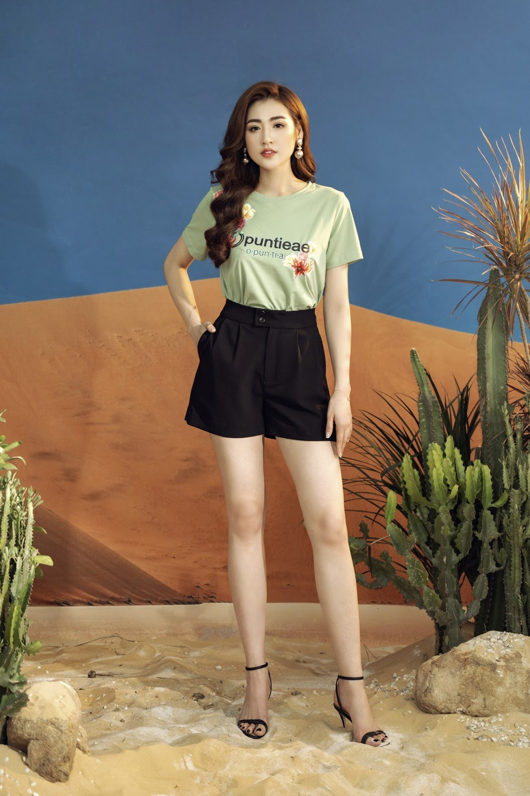 Mặc đẹp thôi chưa đủ, mặc hợp dáng hợp bối cảnh mới là bí quyết tỏa sáng của Tú Anh ảnh 7