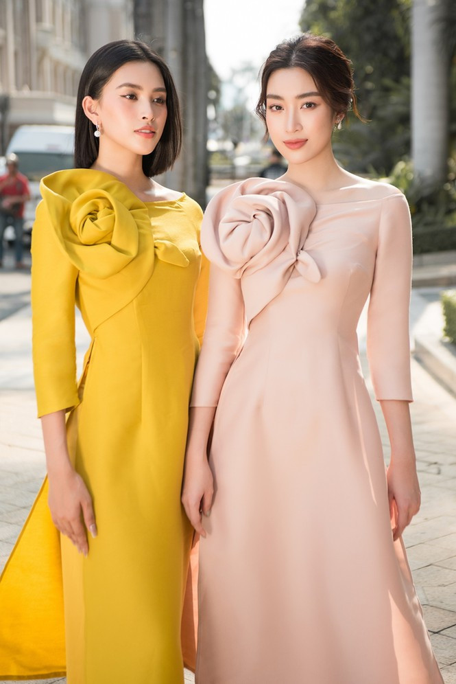 Hoa hậu Đỗ Mỹ Linh chuyển nghề thiết kế áo dài: Người đâu đã đẹp lại còn tài năng ảnh 9