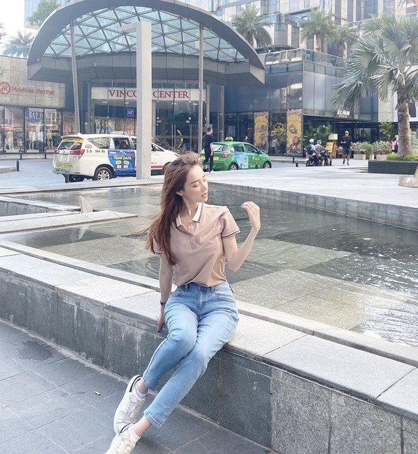 Nhã Phương khoe ảnh chụp lén không chỉnh sửa mà khiến netizen hoảng hốt vì một chi tiết ảnh 7