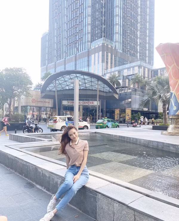 Nhã Phương khoe ảnh chụp lén không chỉnh sửa mà khiến netizen hoảng hốt vì một chi tiết ảnh 5
