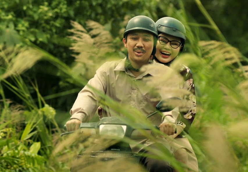 Xót xa nhìn Trấn Thành bị láng giềng xa lánh, anh em hắt hủi, con trai đuổi khỏi nhà ảnh 6