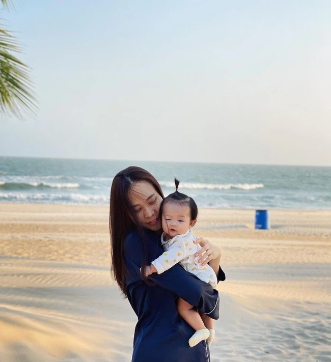 Yêu thương vợ là thế mà Cường “Đôla” vẫn phạm phải sai sót “khó đỡ” khi đăng ảnh vợ con ảnh 3