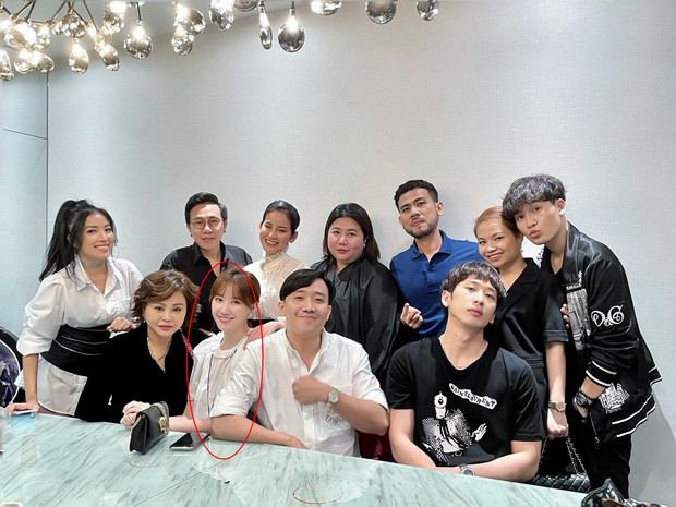 Chỉ từ một tấm ảnh, nhiều người đoán Trấn Thành và Hari Won đã có được điều họ bao năm chờ đợi ảnh 7