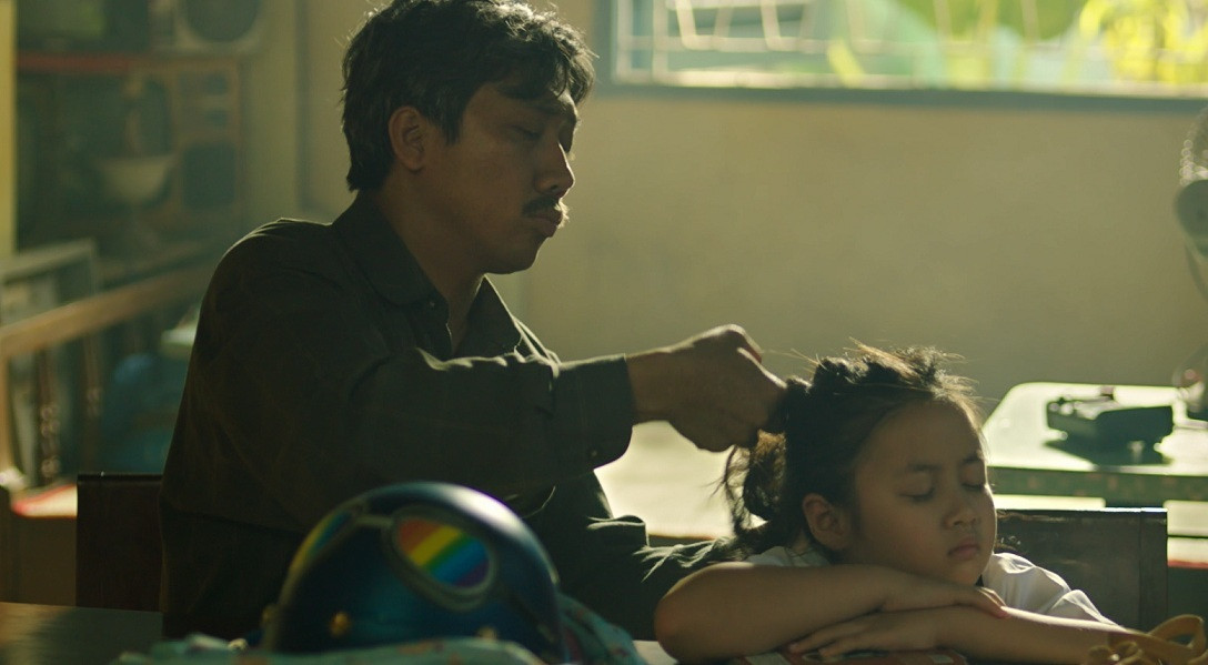 Xót xa nhìn Trấn Thành bị láng giềng xa lánh, anh em hắt hủi, con trai đuổi khỏi nhà ảnh 7