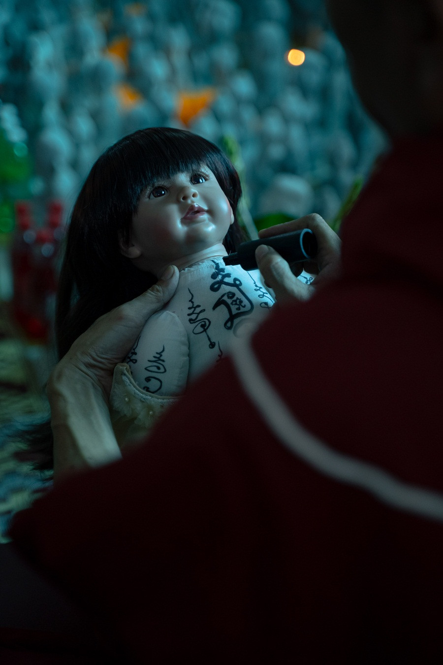 Đến cả phim tâm linh “Thiên thần hộ mệnh” cũng phải né tránh COVID-19 bằng cách lùi lịch chiếu ảnh 4