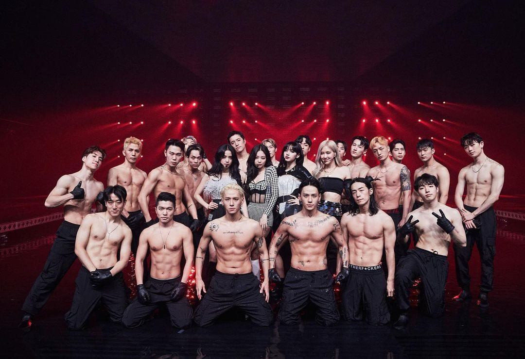 Những tấm ảnh tưởng rất bình thường lại khiến nhiều sao Hàn bị chỉ trích dữ dội ảnh 5