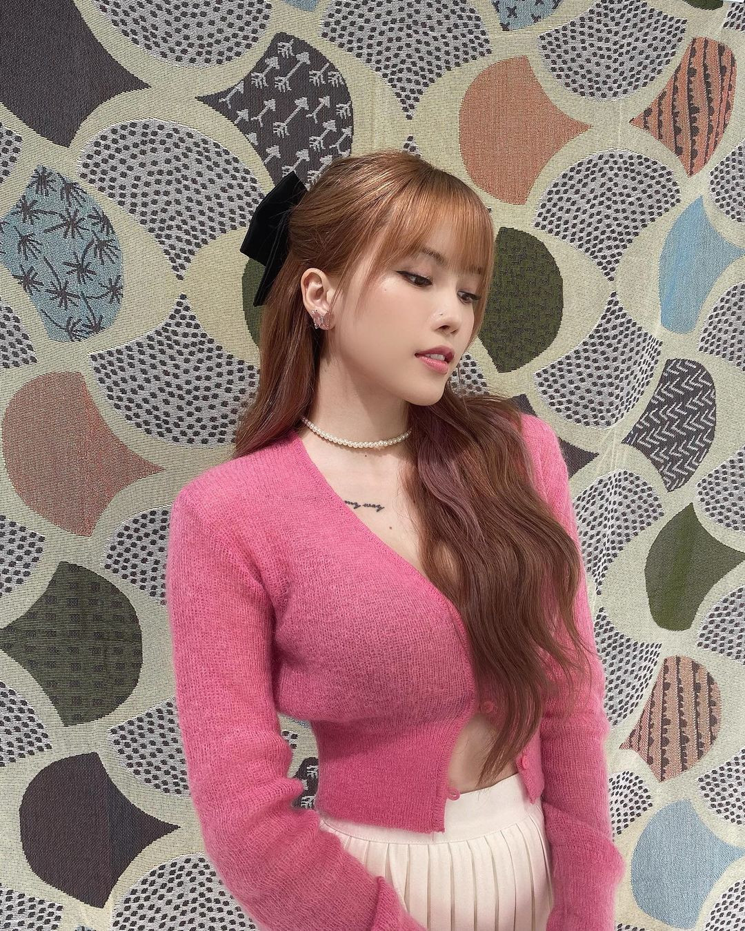 Soi sắc vóc Thiều Bảo Trâm: Chuẩn thân hình đồng hồ cát, quyến rũ đến khó tin ảnh 9