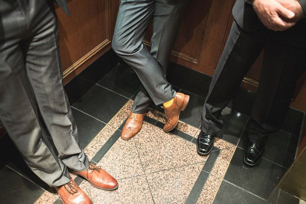 10 bí quyết làm chủ trang phục chứ đừng để “đồ mặc mình” dành cho các chàng trai ảnh 2