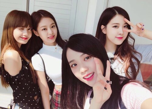 26 ý tưởng giúp tình chị em mãi bền chặt, không lo "toang" như Chi Pu và Quỳnh Anh Shyn ảnh 10