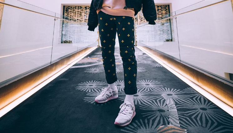 Bạn có bao giờ tự hỏi các họa tiết độc đáo trên những thiết kế thời trang từ đâu mà ra? ảnh 1