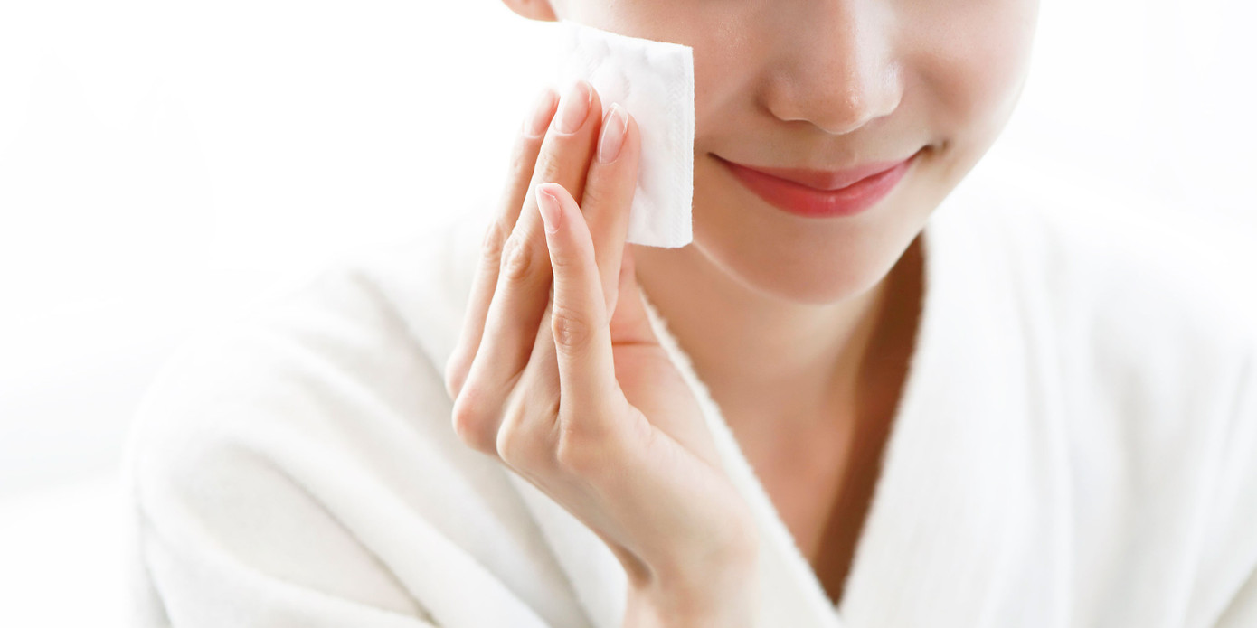 Tẩy trang đúng cách giúp bạn tiết kiệm cả chục triệu tiền sắm mỹ phẩm dưỡng da ảnh 2