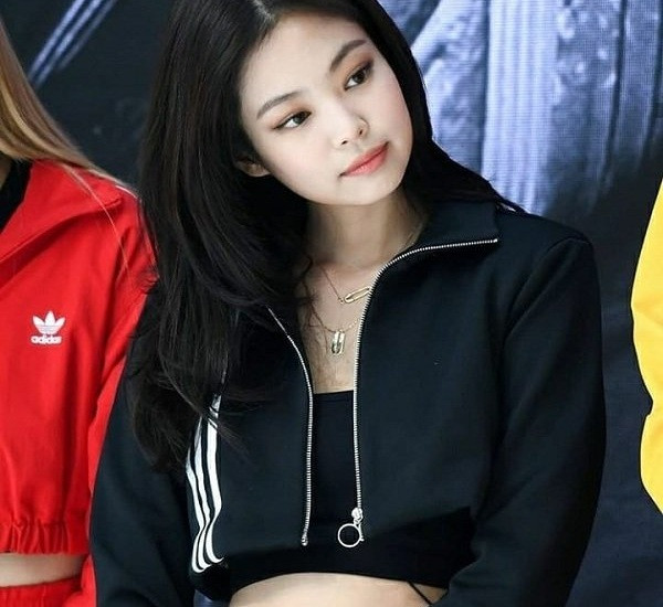 Thế giới đâu chỉ dành cho “chân dài đến nách”, dáng người hạt tiêu vẫn đẹp nếu biết cách ảnh 2