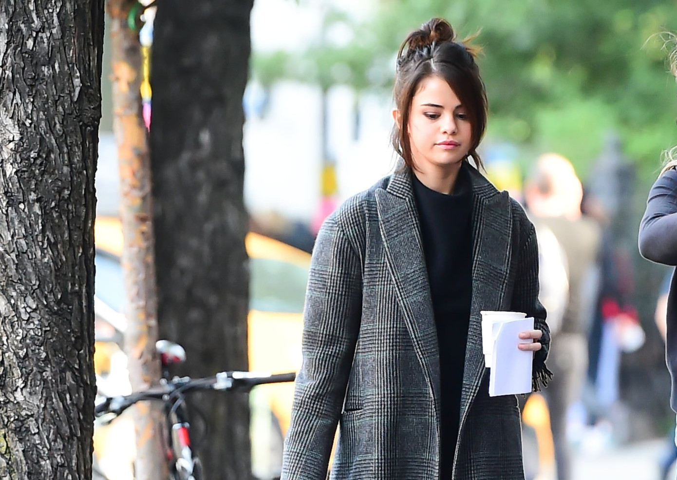 Glen plaid: Câu chuyện thú vị đằng sau họa tiết ô kẻ kinh điển của giới thời trang ảnh 9