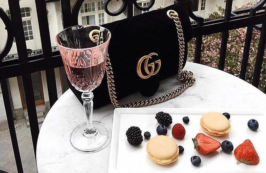 Sống tối giản không có nghĩa là ngừng mua thứ mình thích, thậm chí nên có những thứ này ảnh 7