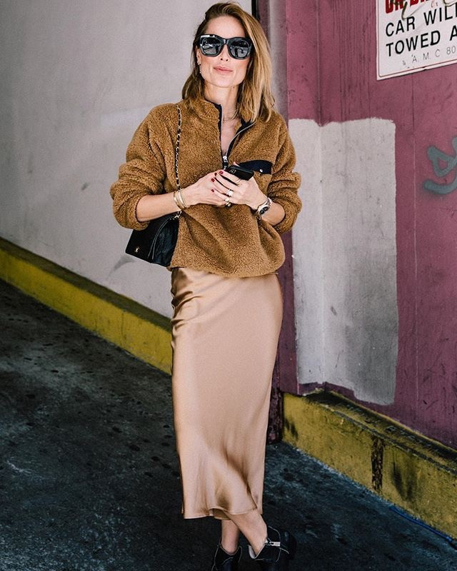 Đây là chiếc váy “trendy” mà cực kỳ dễ mặc, hầu như bạn chỉ xỏ vào đã đẹp! ảnh 2