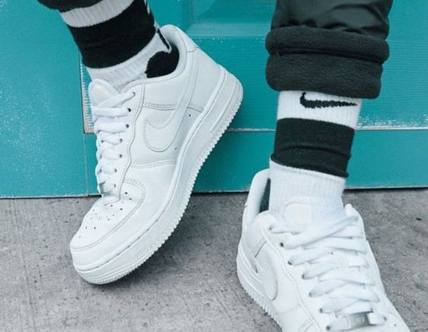 15 món đồ con trai cần tống tiễn sớm khỏi tủ quần áo rồi hẵng hỏi chừng nào có "gấu" ảnh 5