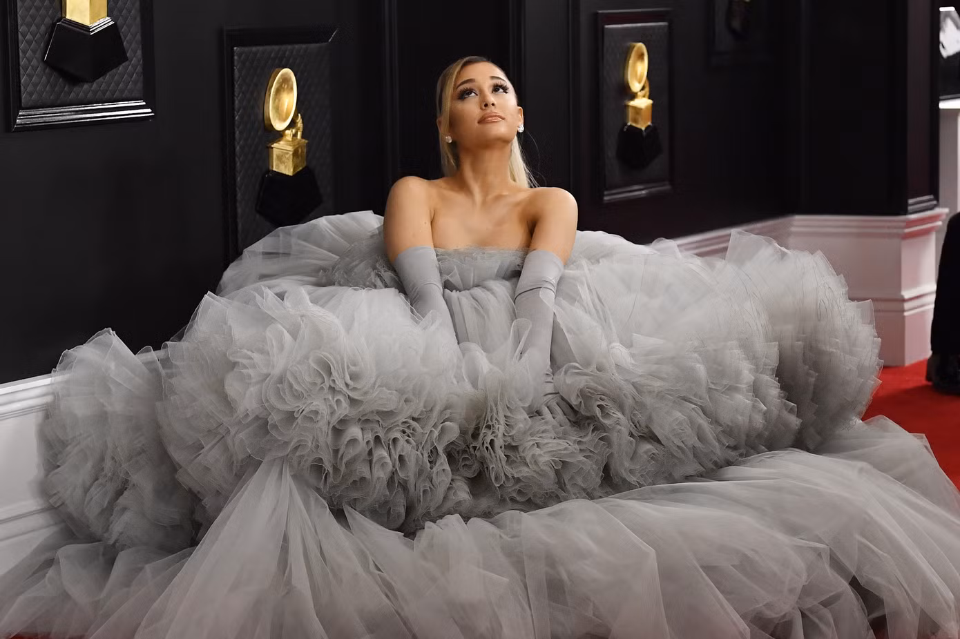 Haute Couture - cuộc chơi lỗ vốn của các nhà mốt, vậy mà khách muốn mua đôi khi không bán ảnh 4