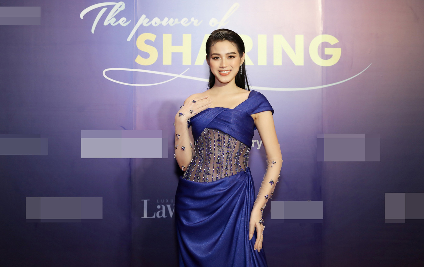 Hoa hậu Đỗ Thị Hà lộng lẫy tựa 'nữ thần', Á hậu Ngọc Thảo diện váy xẻ khoe chân dài 1m11 ảnh 2