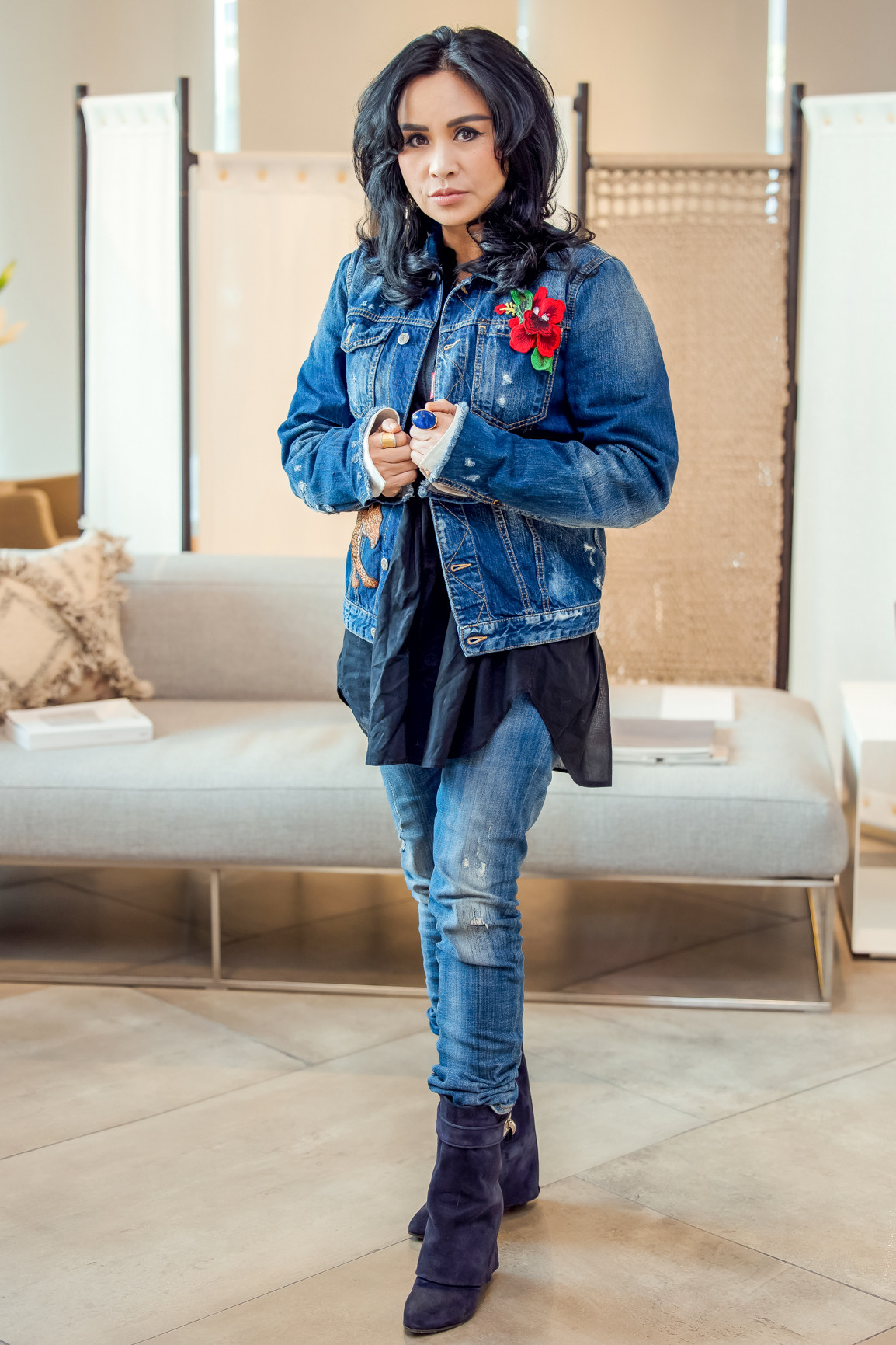 BTV Ngọc Trinh tái xuất xinh đẹp ảnh 4