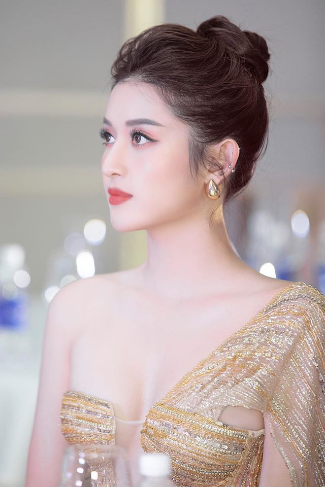 'Đụng hàng' tới 5 mỹ nhân showbiz, Á hậu Phương Anh vẫn được khen đẹp tựa 'nữ thần' ảnh 7