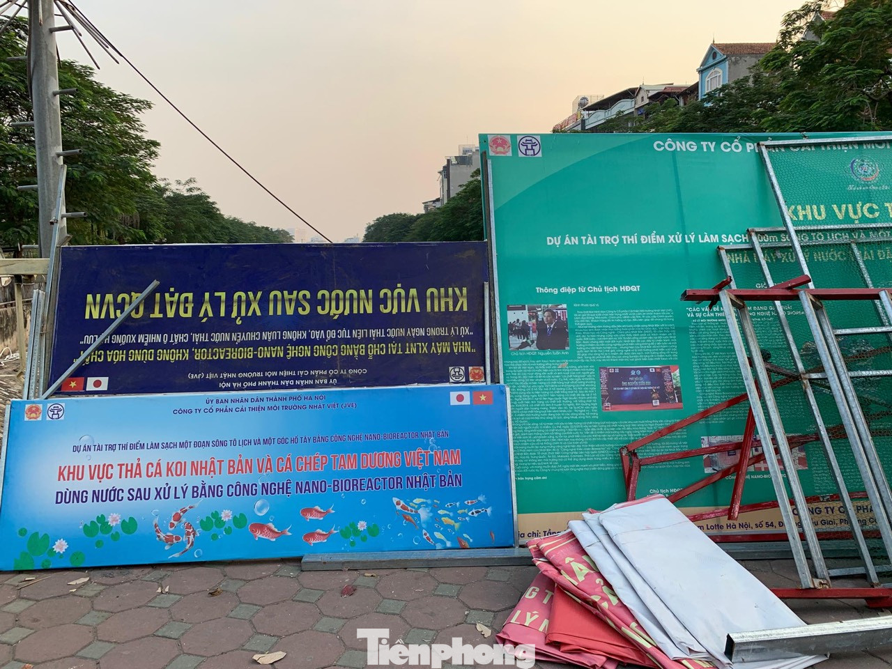 Vì sao bất ngờ tháo dỡ khu thí điểm làm sạch nước sông Tô Lịch? ảnh 3