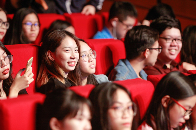 Trường THPT Chuyên ngữ: 50 ‘mùa hoa’ đáng tự hào ảnh 13