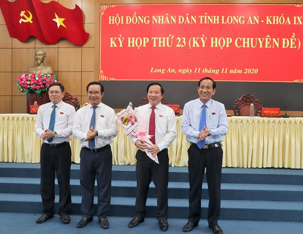 Ông Nguyễn Văn Út được bầu giữ chức Chủ tịch UBND tỉnh Long An ảnh 2