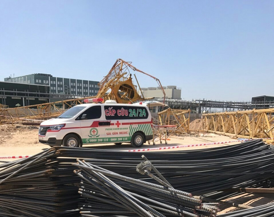 Sập giàn giáo lúc thi công công trình, 6 người thương vong ảnh 3