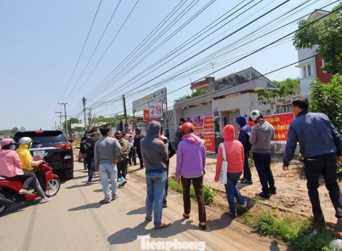 Giám đốc Cty bất động sản bị bắt, hàng chục người vây nhà riêng đòi tiền ảnh 2