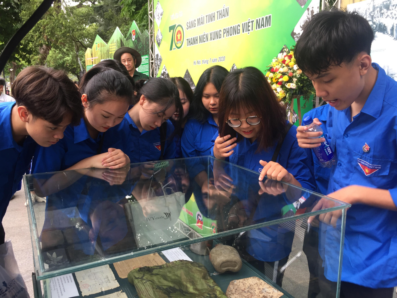 Tái hiện 70 năm hào hùng của TNXP Việt Nam qua ảnh, hiện vật ảnh 8