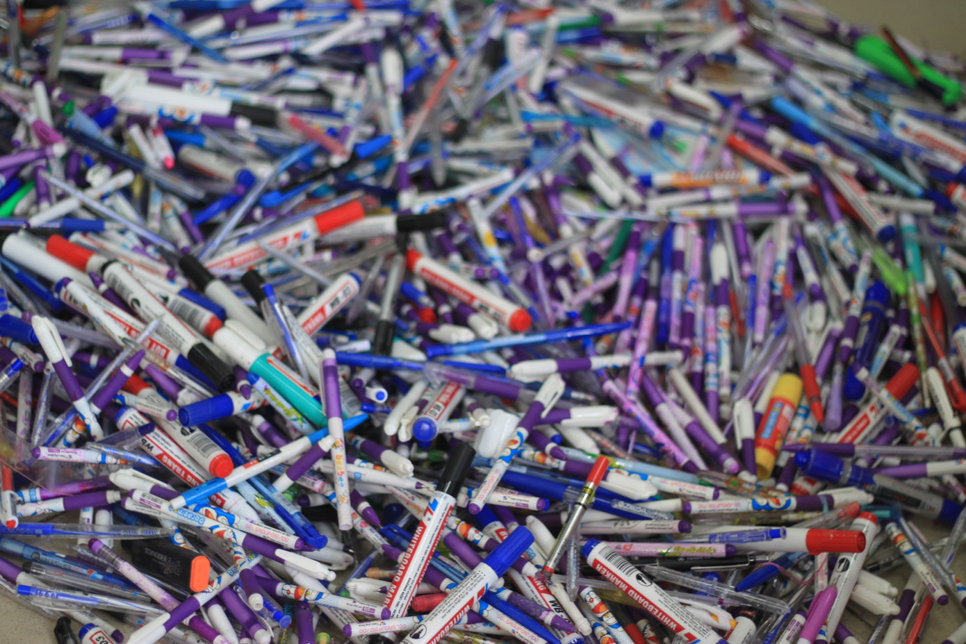 Gây quỹ học bổng cho học sinh nghèo từ rác thải ảnh 2