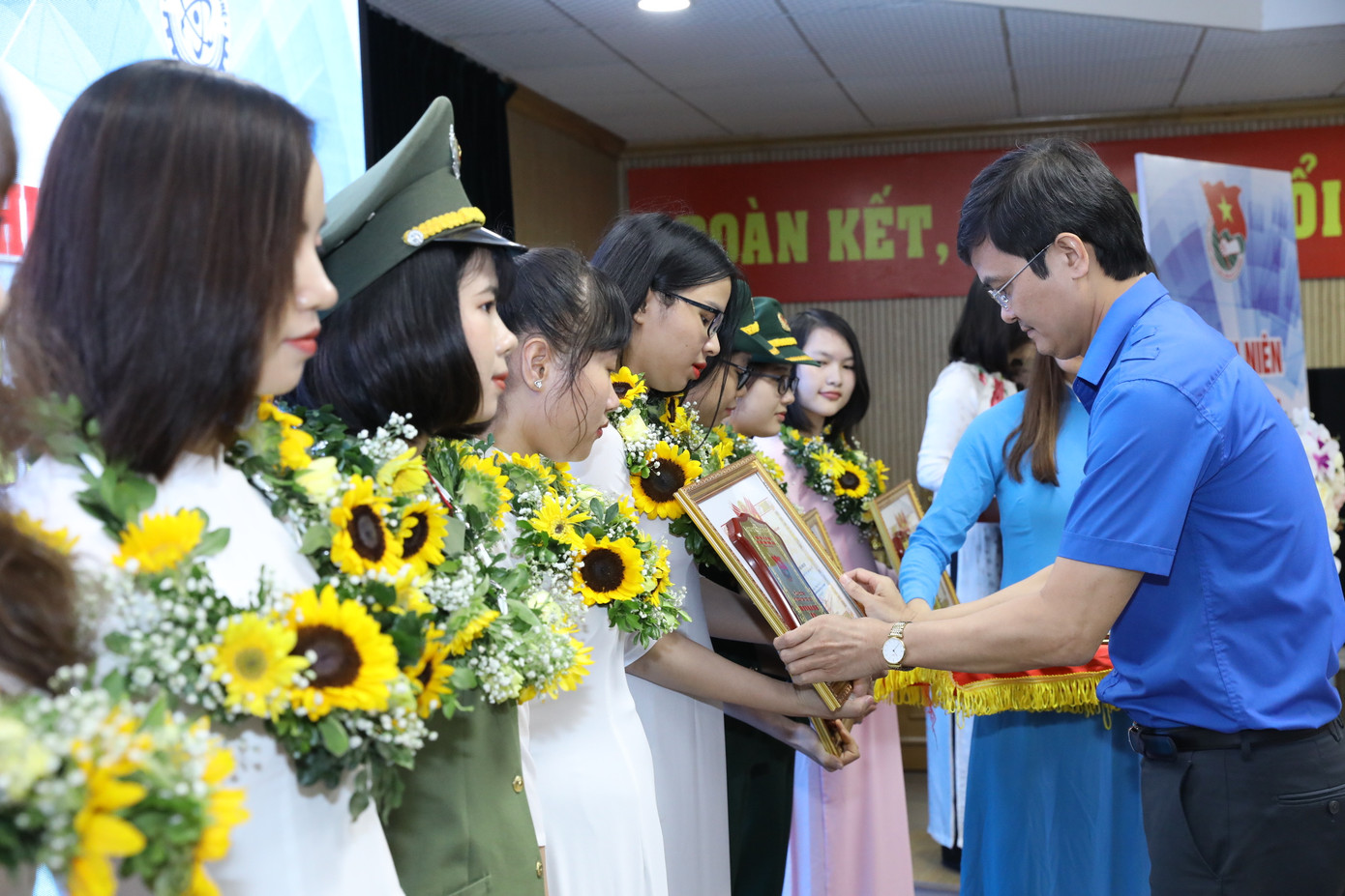 Vinh danh các tài năng trẻ Quả Cầu Vàng ảnh 3