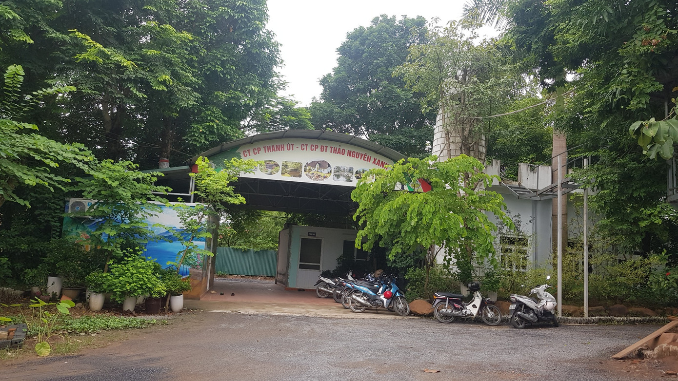 Dự án khu du lịch bị thu hồi, chủ đầu tư xây loạt công trình trái phép 'cố thủ' ảnh 1