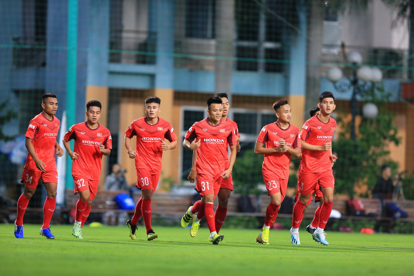 Ông Park Hang-seo giải thích lý do gọi cầu thủ 17 tuổi lên tuyển ảnh 1